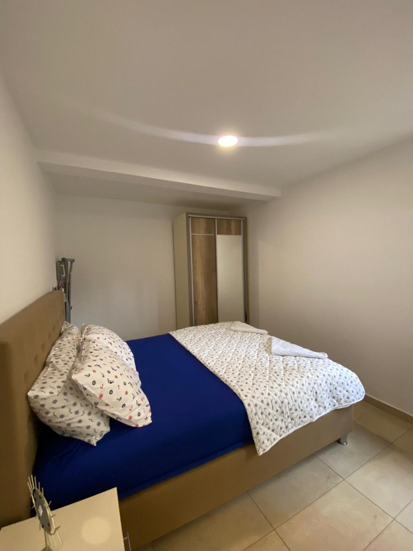 Tondo Daire Tivat Dış mekan fotoğraf
