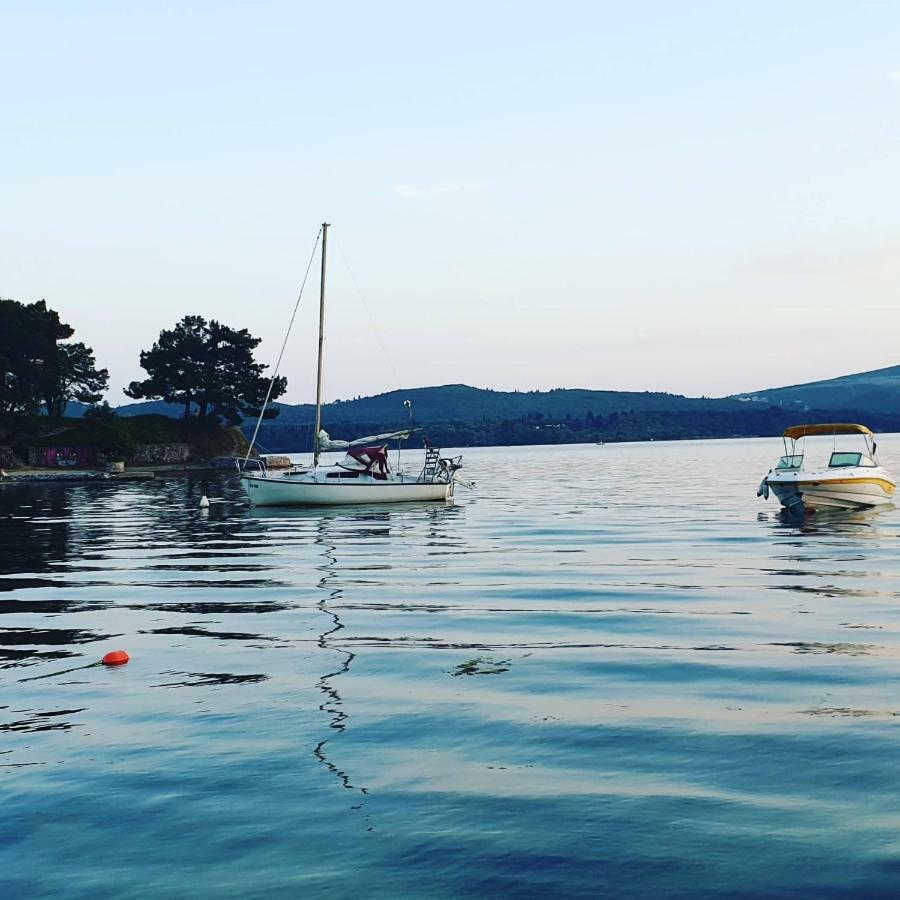 Tondo Daire Tivat Dış mekan fotoğraf