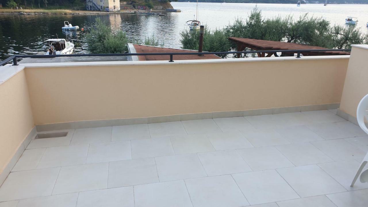 Tondo Daire Tivat Dış mekan fotoğraf