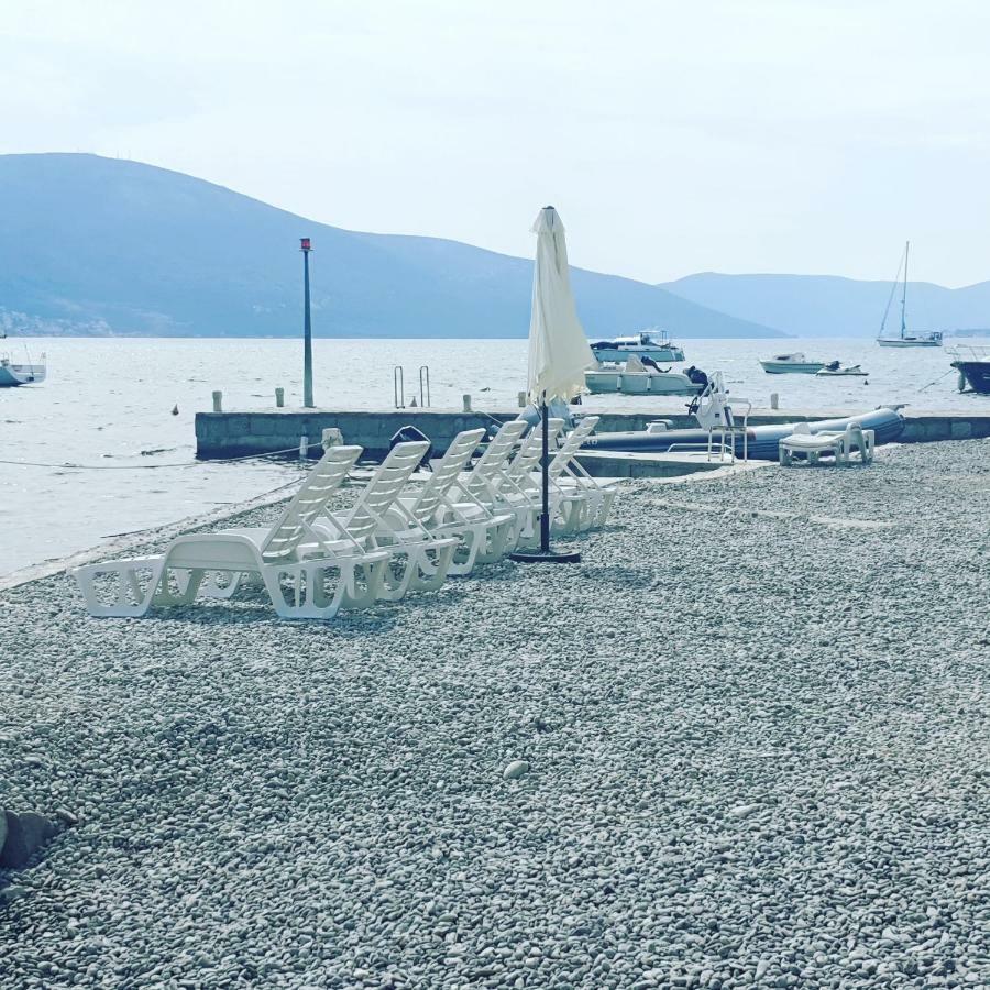 Tondo Daire Tivat Dış mekan fotoğraf